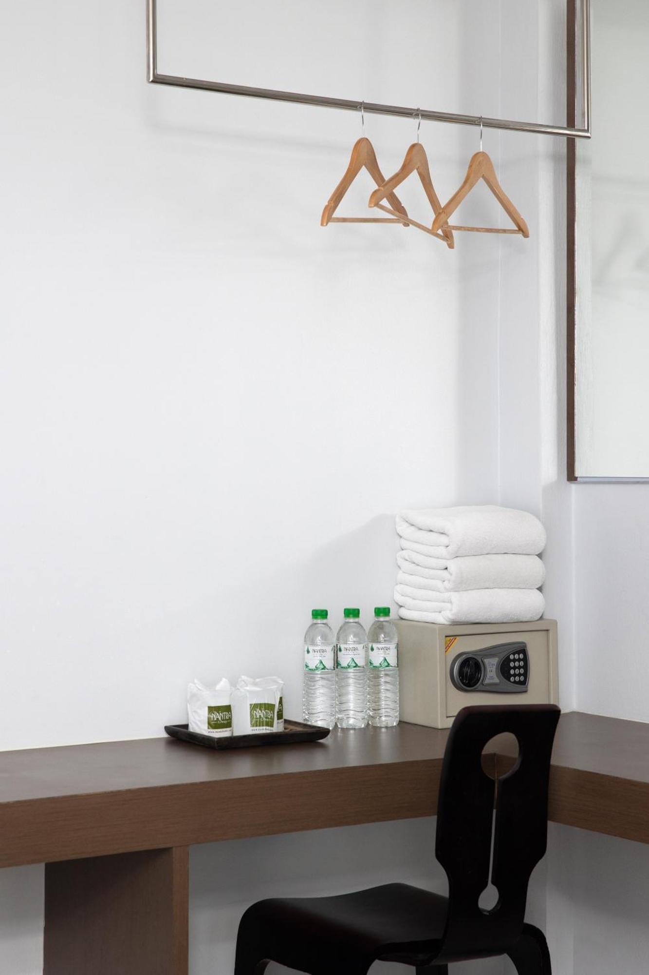 Nantra Silom Hotell Bangkok Rum bild