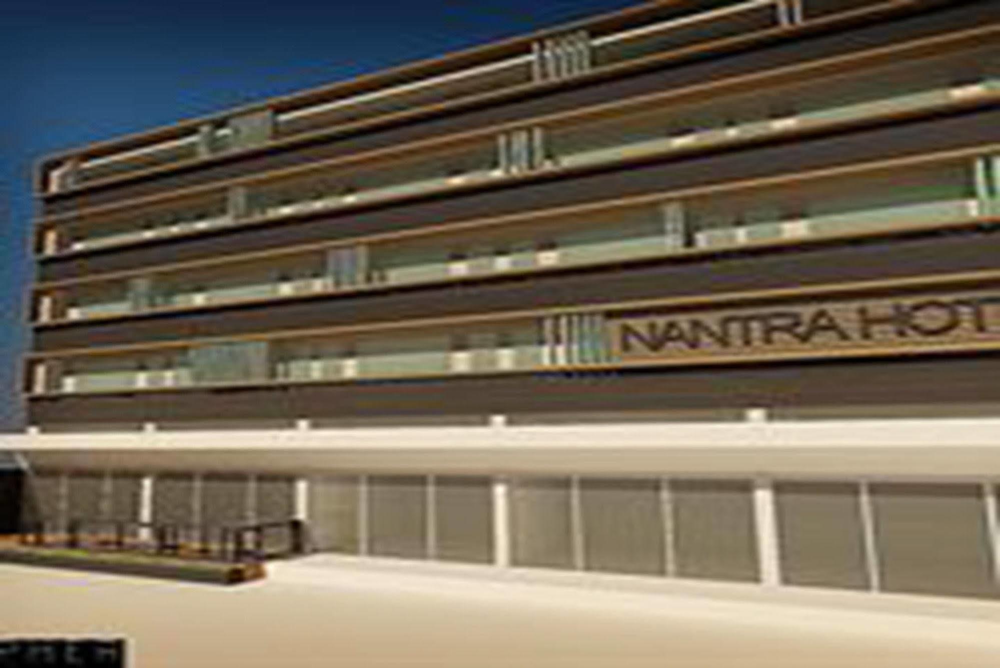 Nantra Silom Hotell Bangkok Exteriör bild